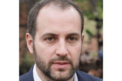 the-voice-of-a-generation:-how-mohsen-fallahian-is-shaping-the-future-of-emirati-literature