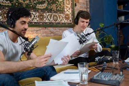 video-podcasting-&-podcast-distribution:-a-complete-guide-|-hubhopper