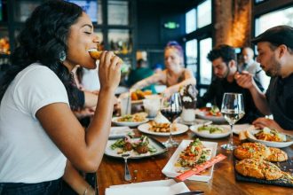 smart-seating:-how-iot-enabled-restaurant-chairs-are-transforming-guest-experiences