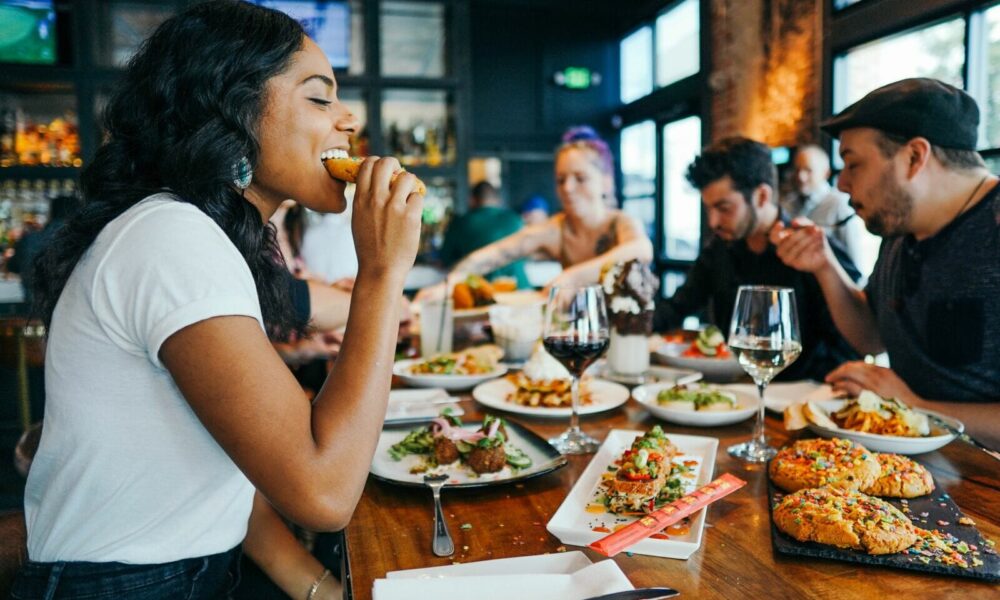 smart-seating:-how-iot-enabled-restaurant-chairs-are-transforming-guest-experiences