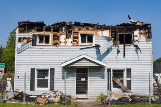 selling-a-fire-damaged-house-in-california:-a-complete-homeowner’s-guide